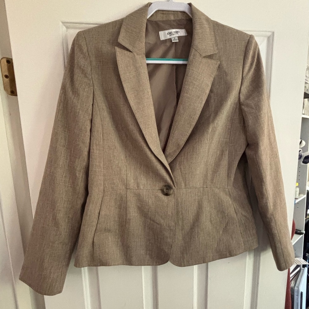 Women’s suit jacket